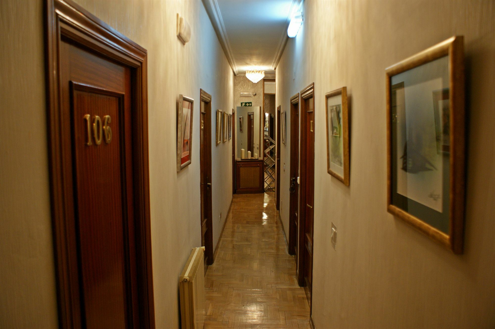 Hostal Rias Bajas Madrid Bagian luar foto